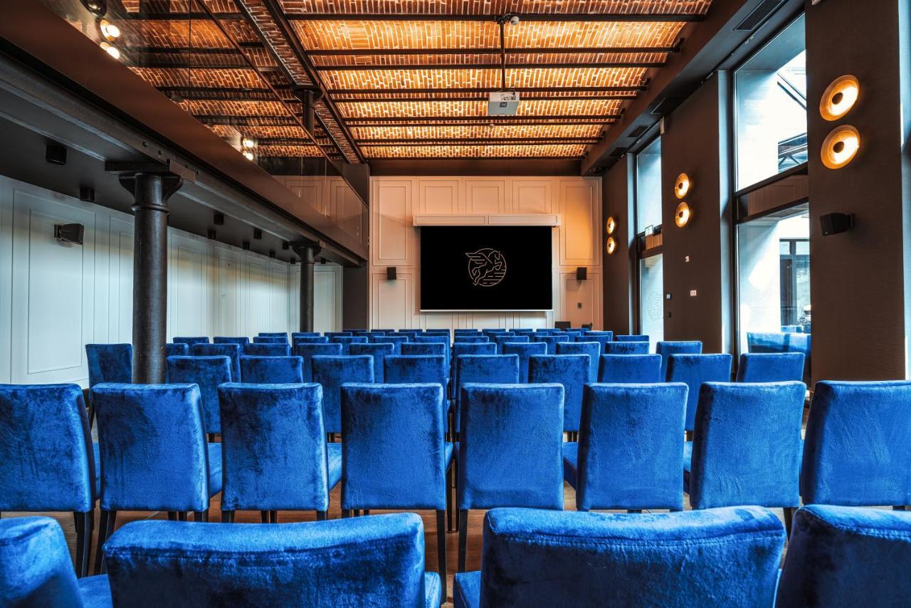 Hotel Ferreus Modern Art Deco Krakov Exteriér fotografie The auditorium
