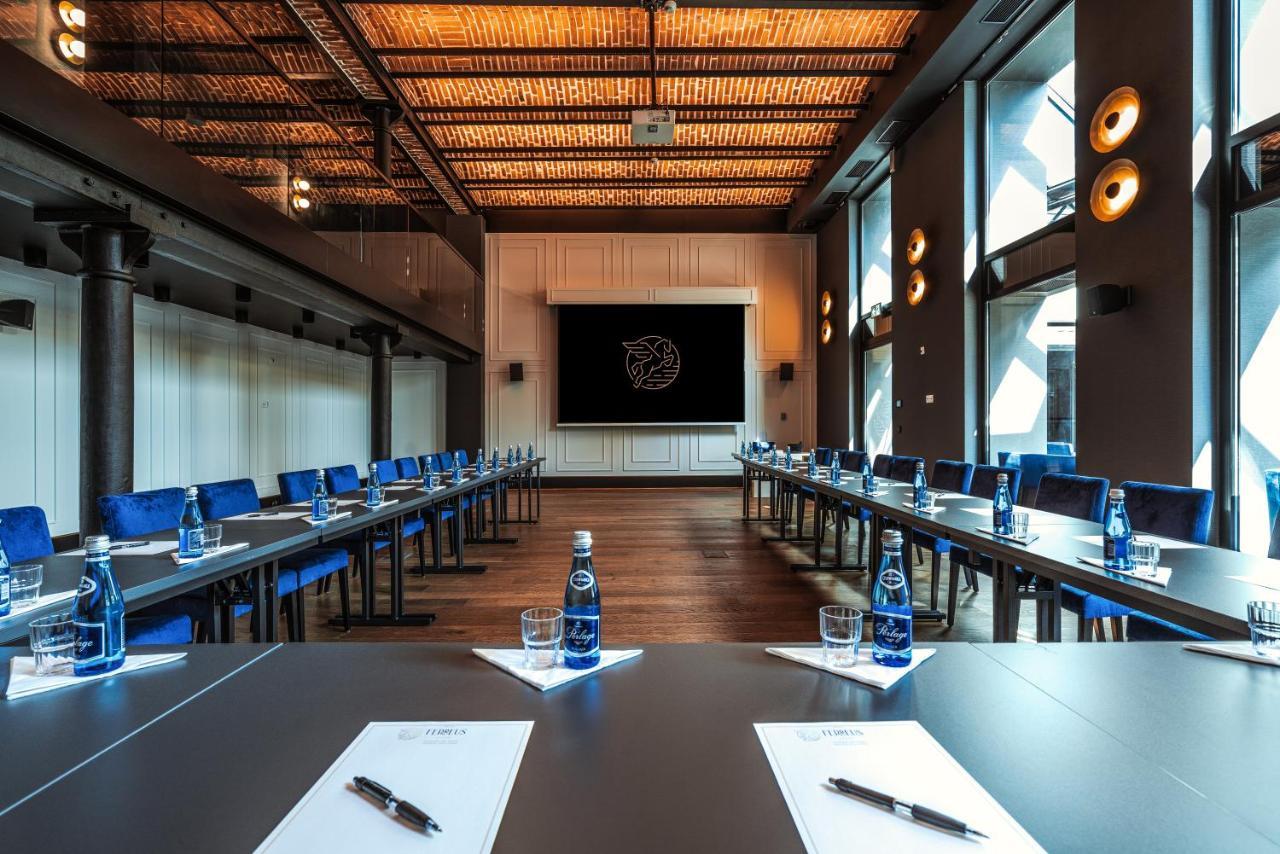 Hotel Ferreus Modern Art Deco Krakov Exteriér fotografie The meeting room of the World Trade Center