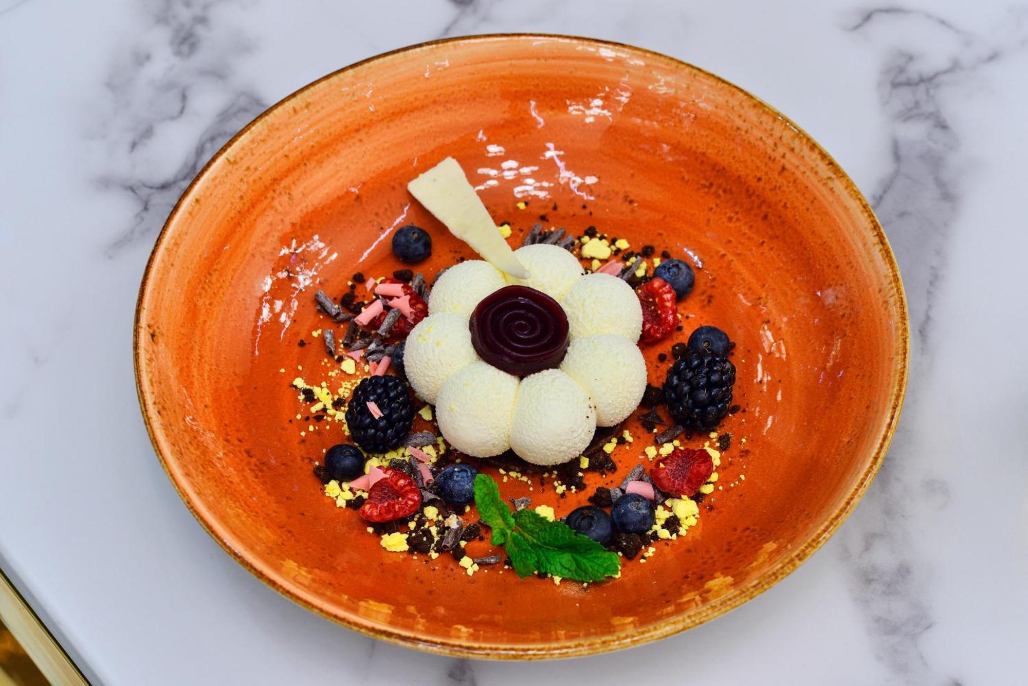 Hotel Ferreus Modern Art Deco Krakov Exteriér fotografie A semifreddo dessert